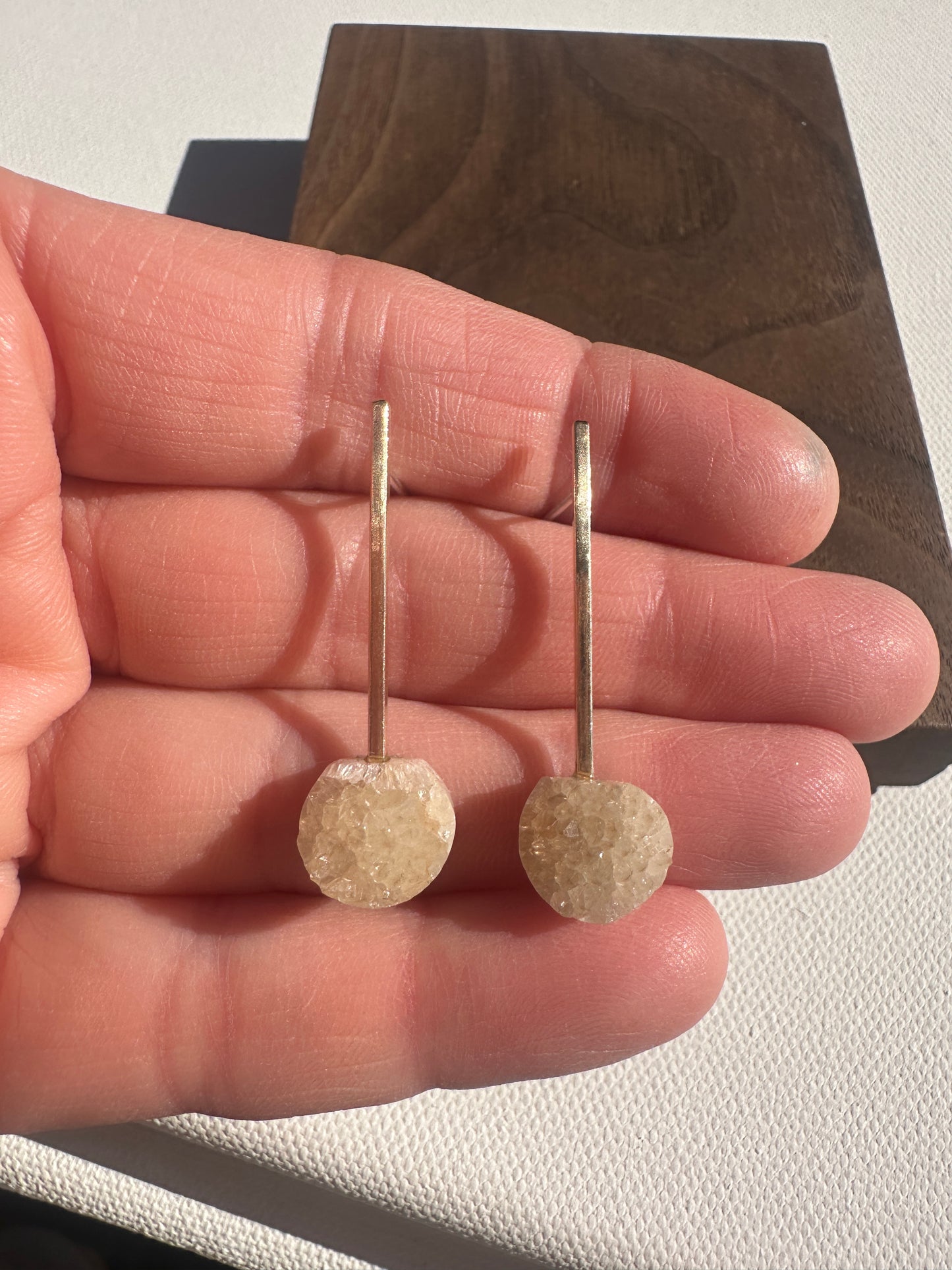 Druzy drop stud - mini snowball