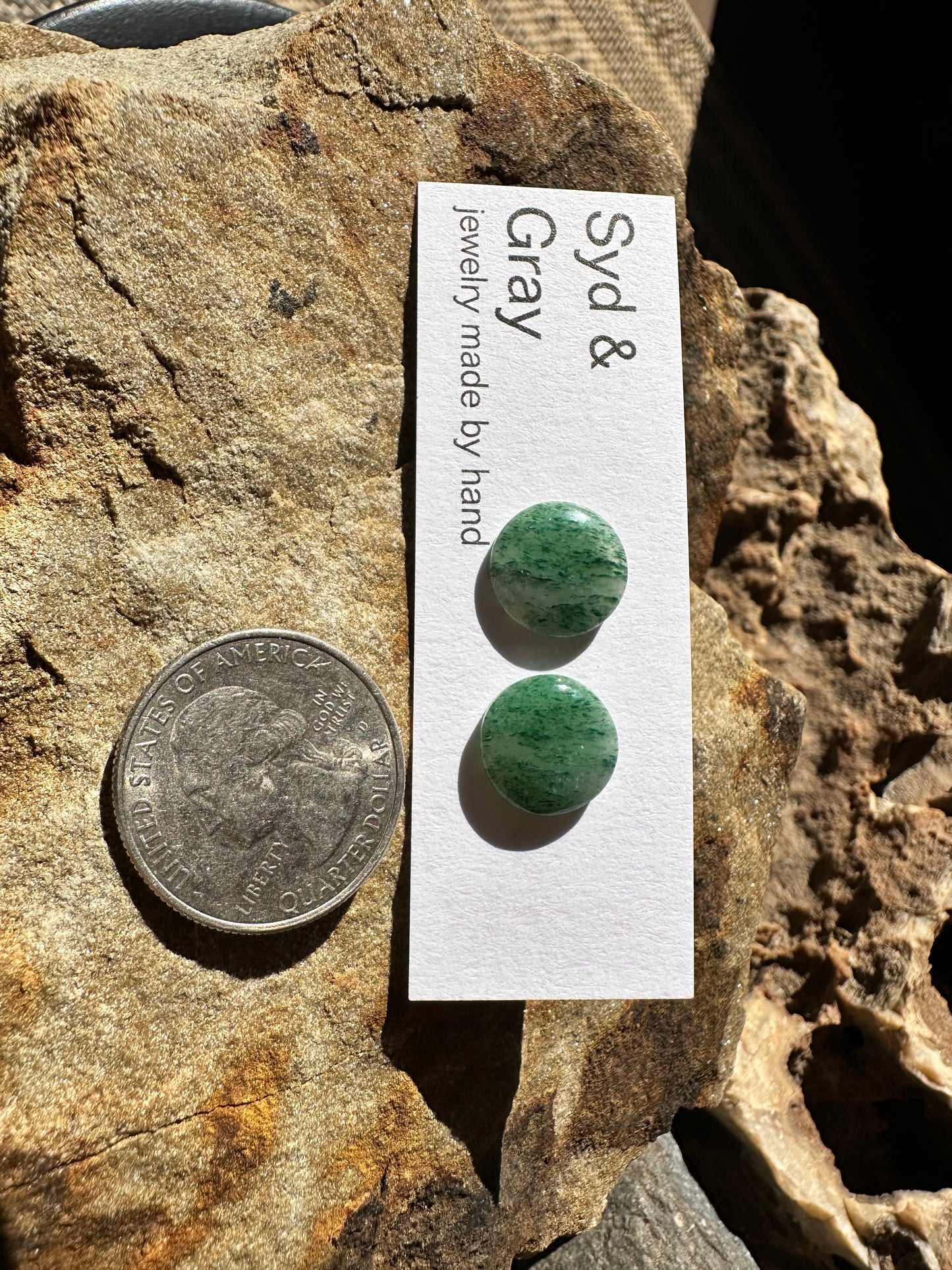 Green aventurine stud