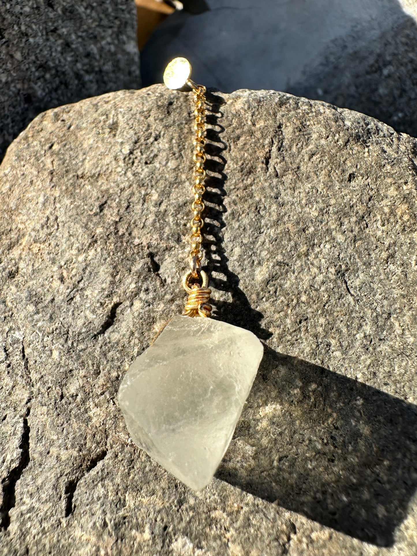 Fluorite point earring - single