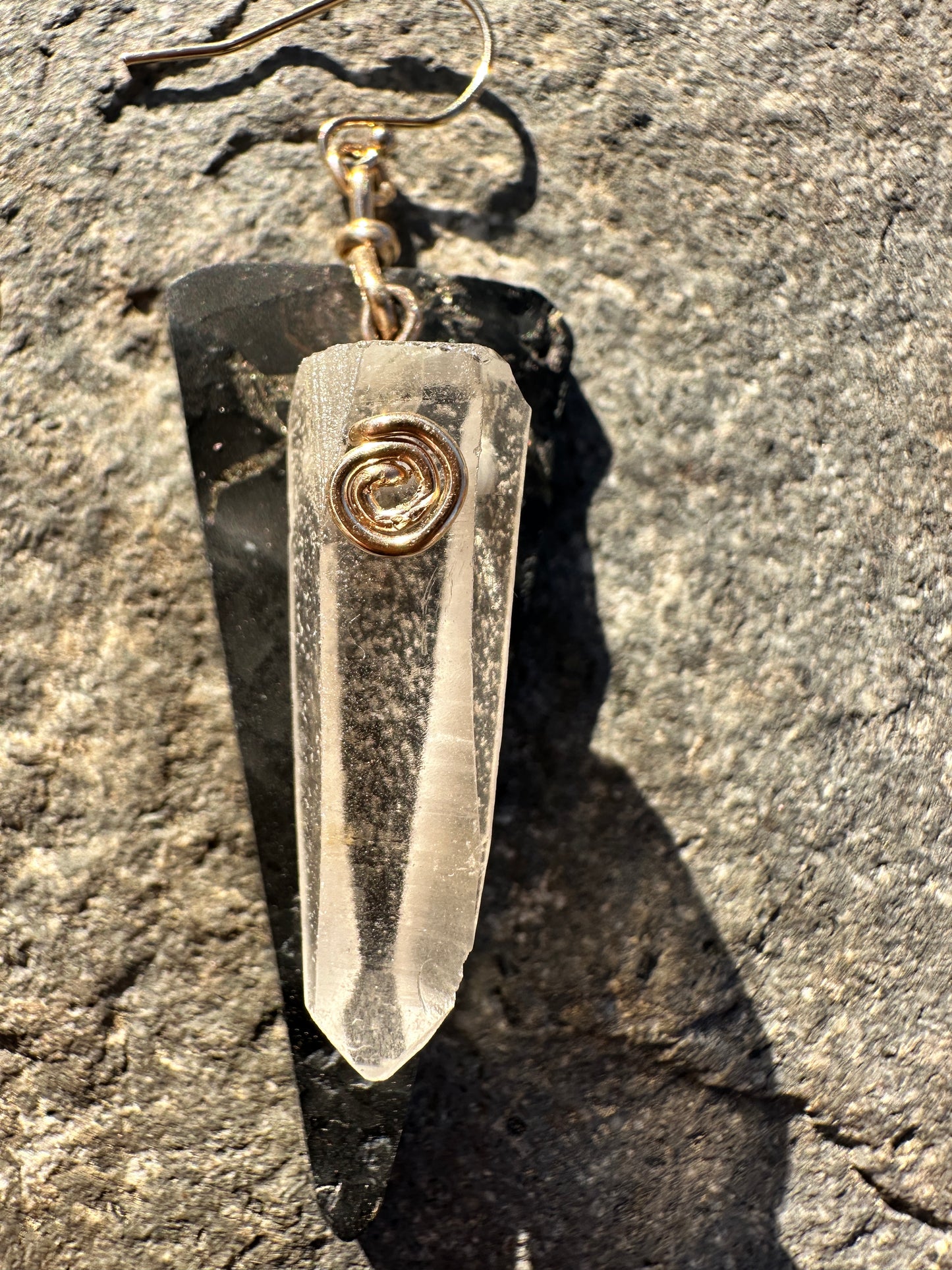 Shungite & quartz single