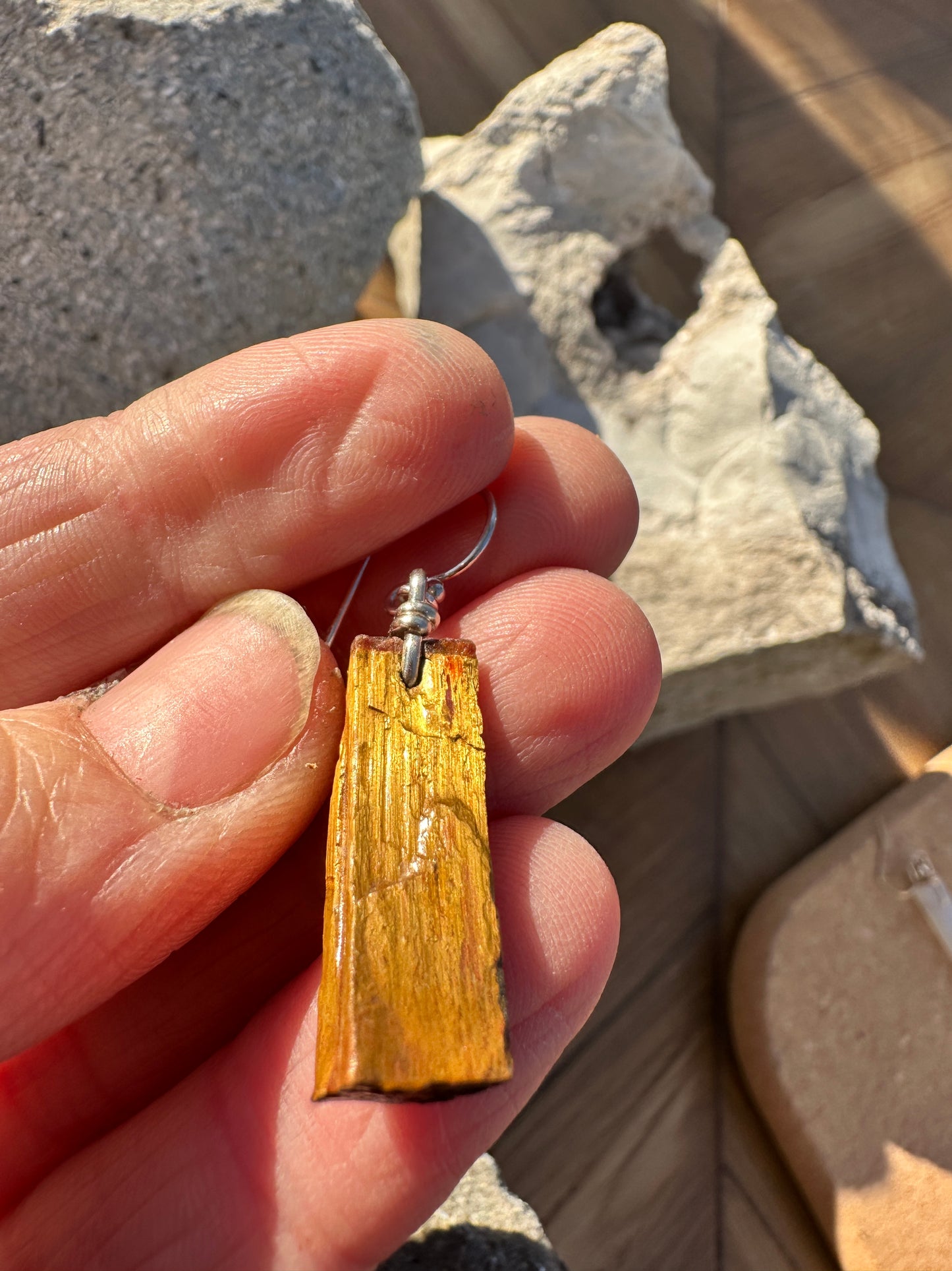 Tiger’s eye earring- single