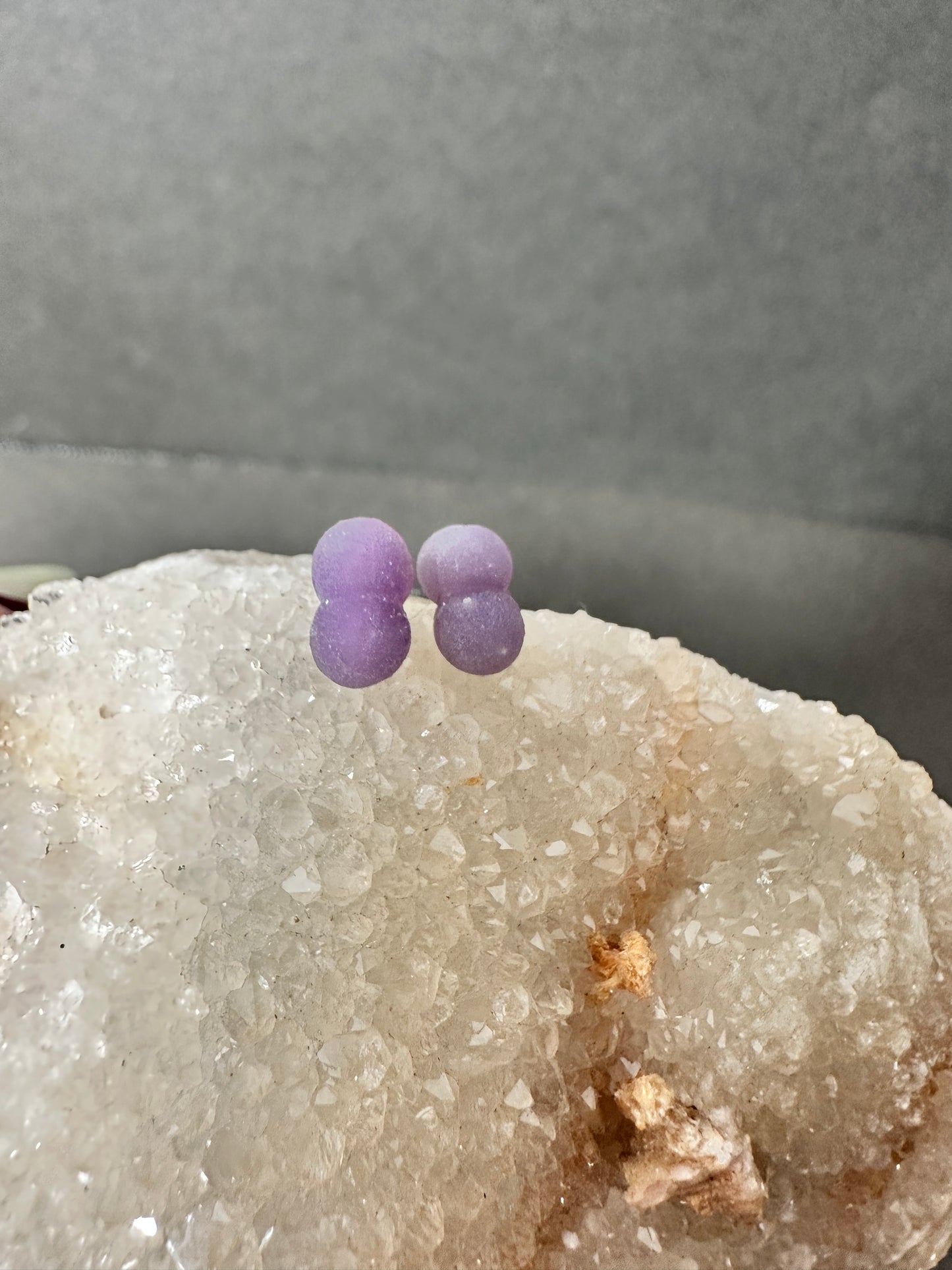 Grape agate studs