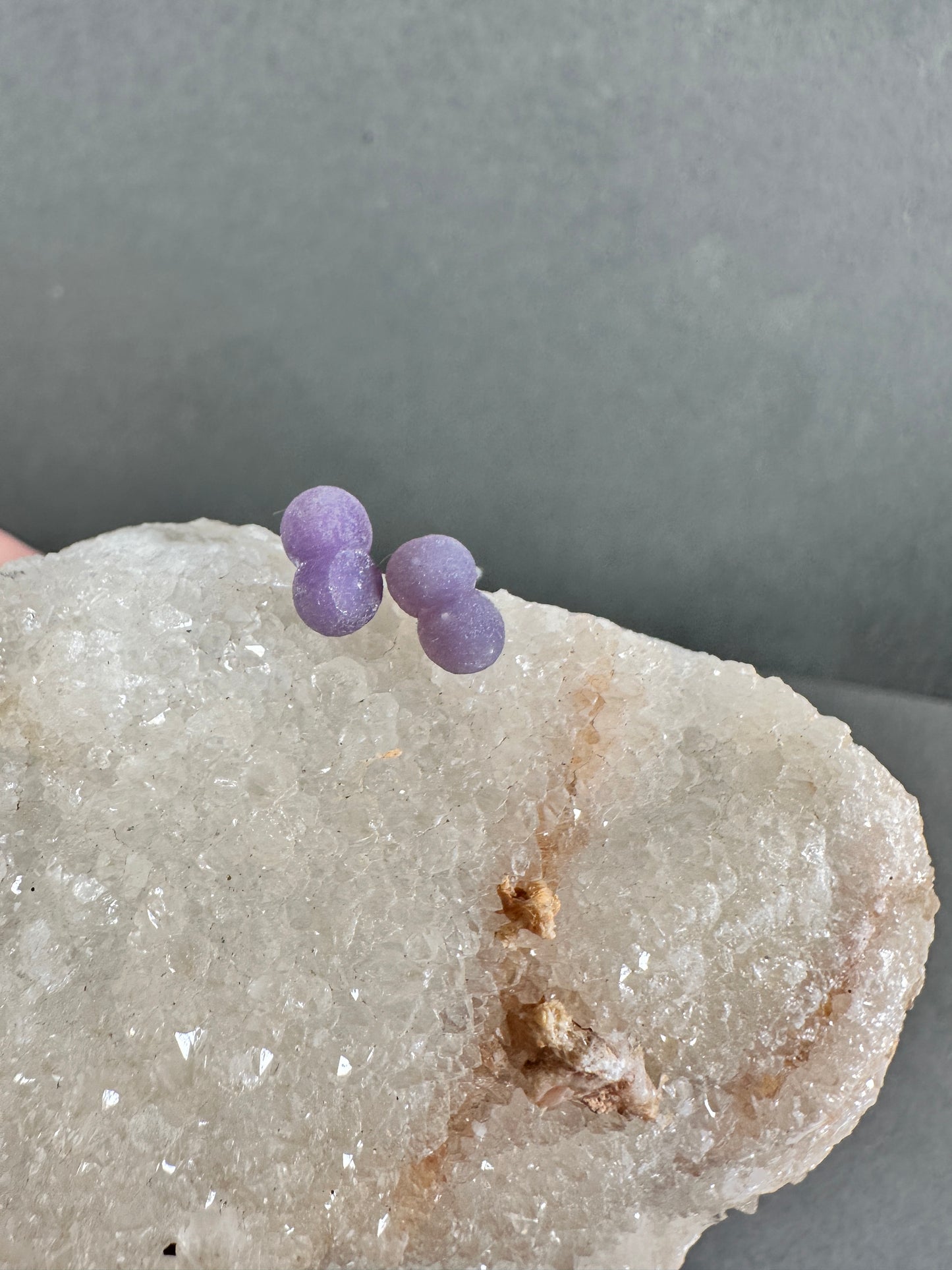 Grape agate studs