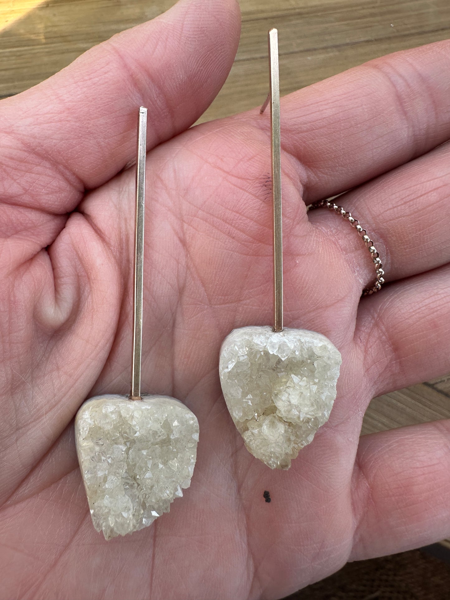 Druzy drop stud