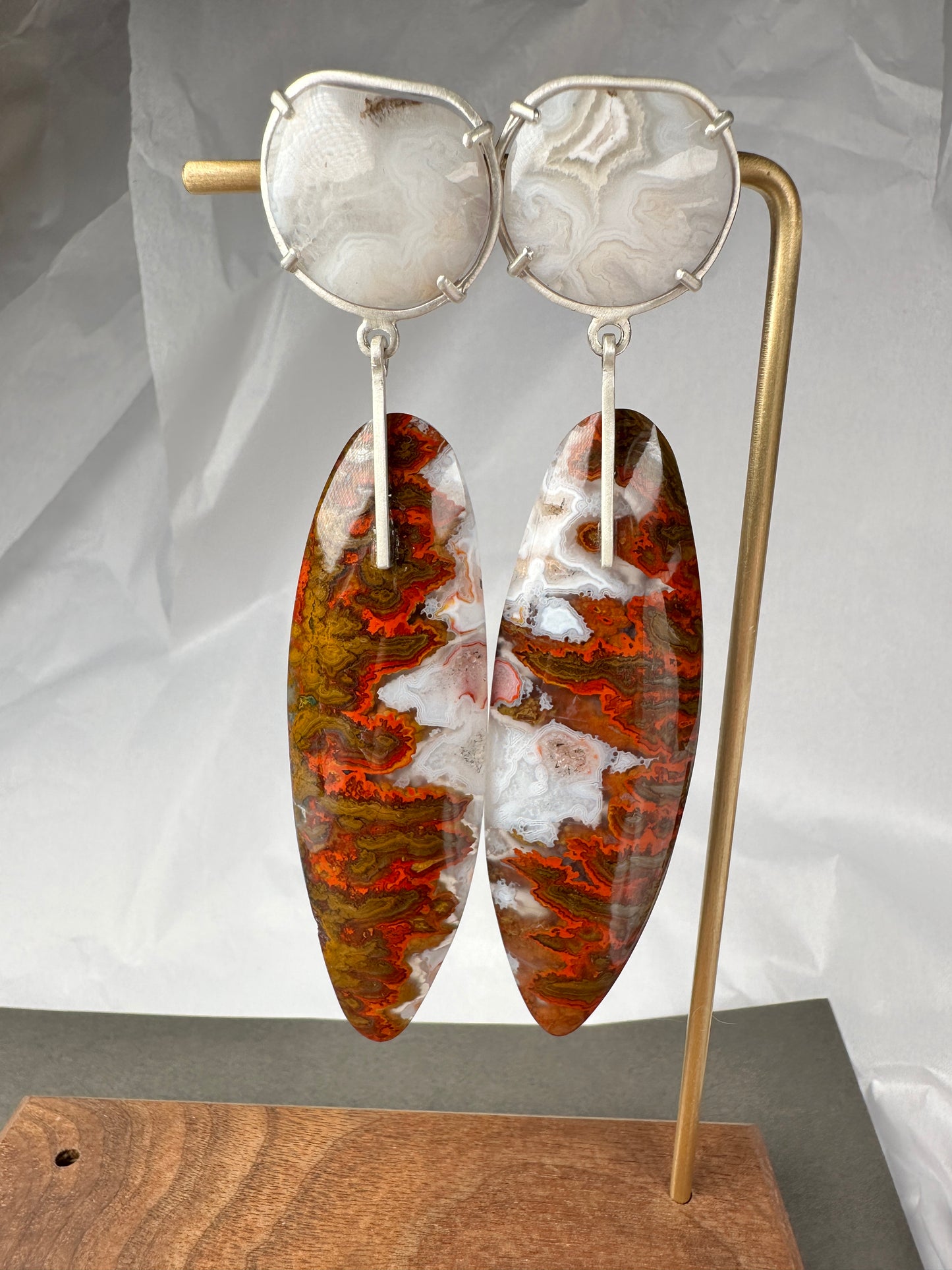 Moroccan seam agate dancers