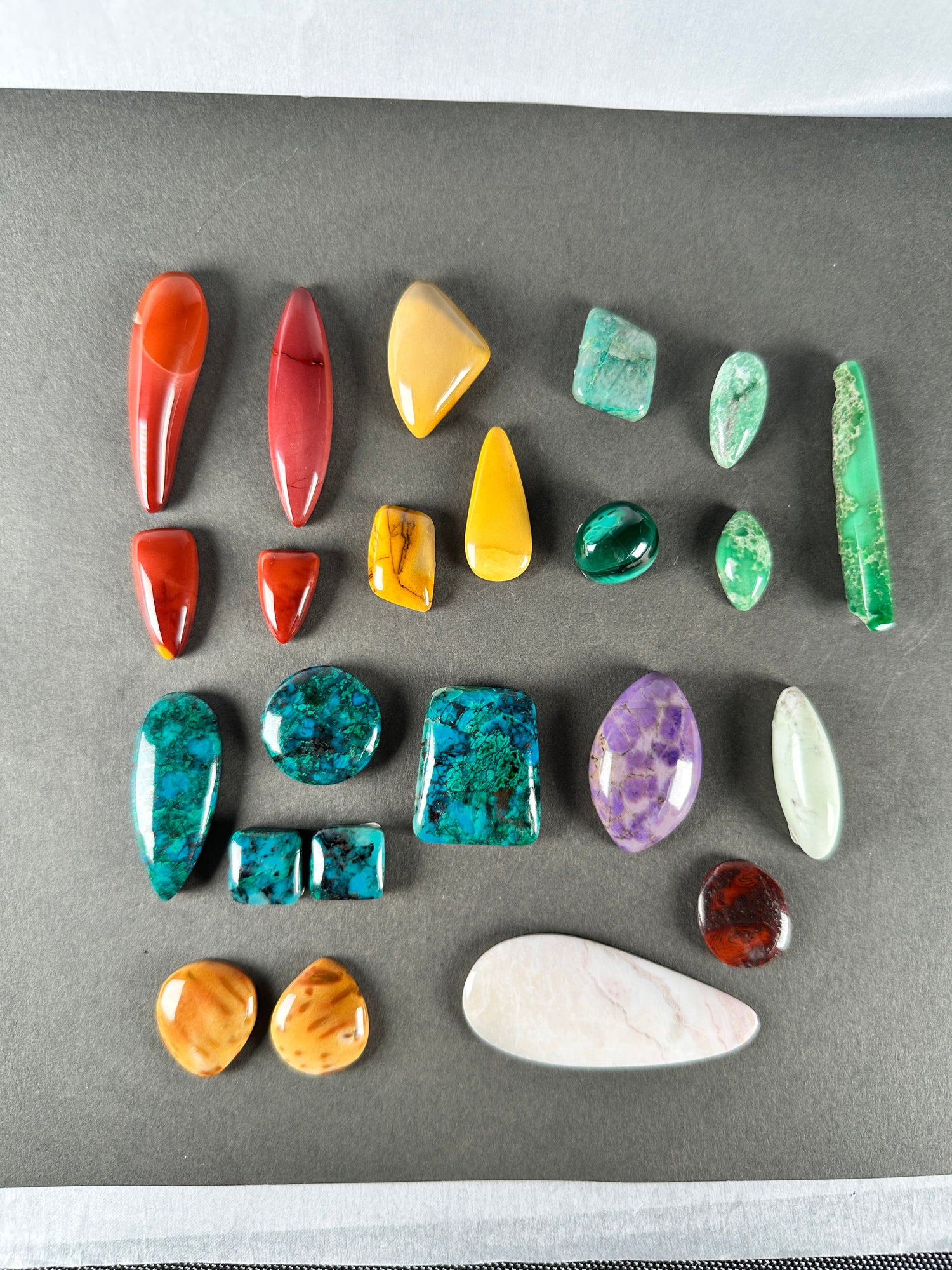 Stones for sale - Cabochons