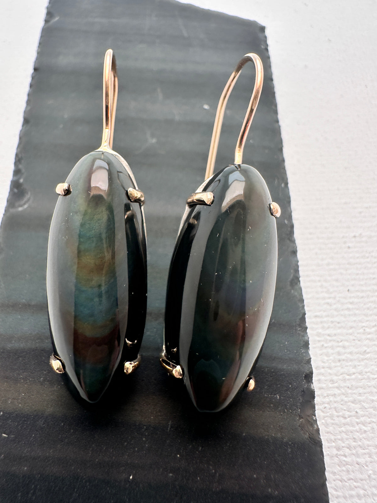 Rainbow obsidian
