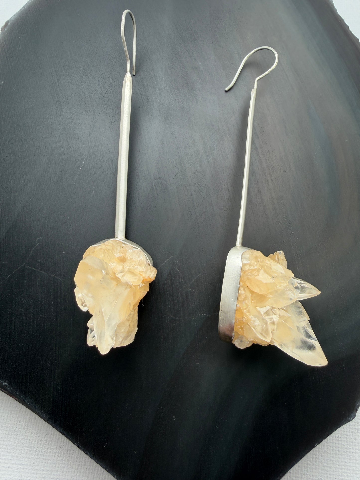 Calcite clusters