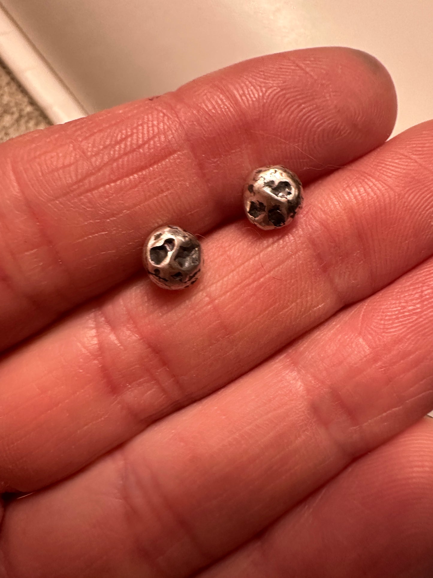 Moon studs