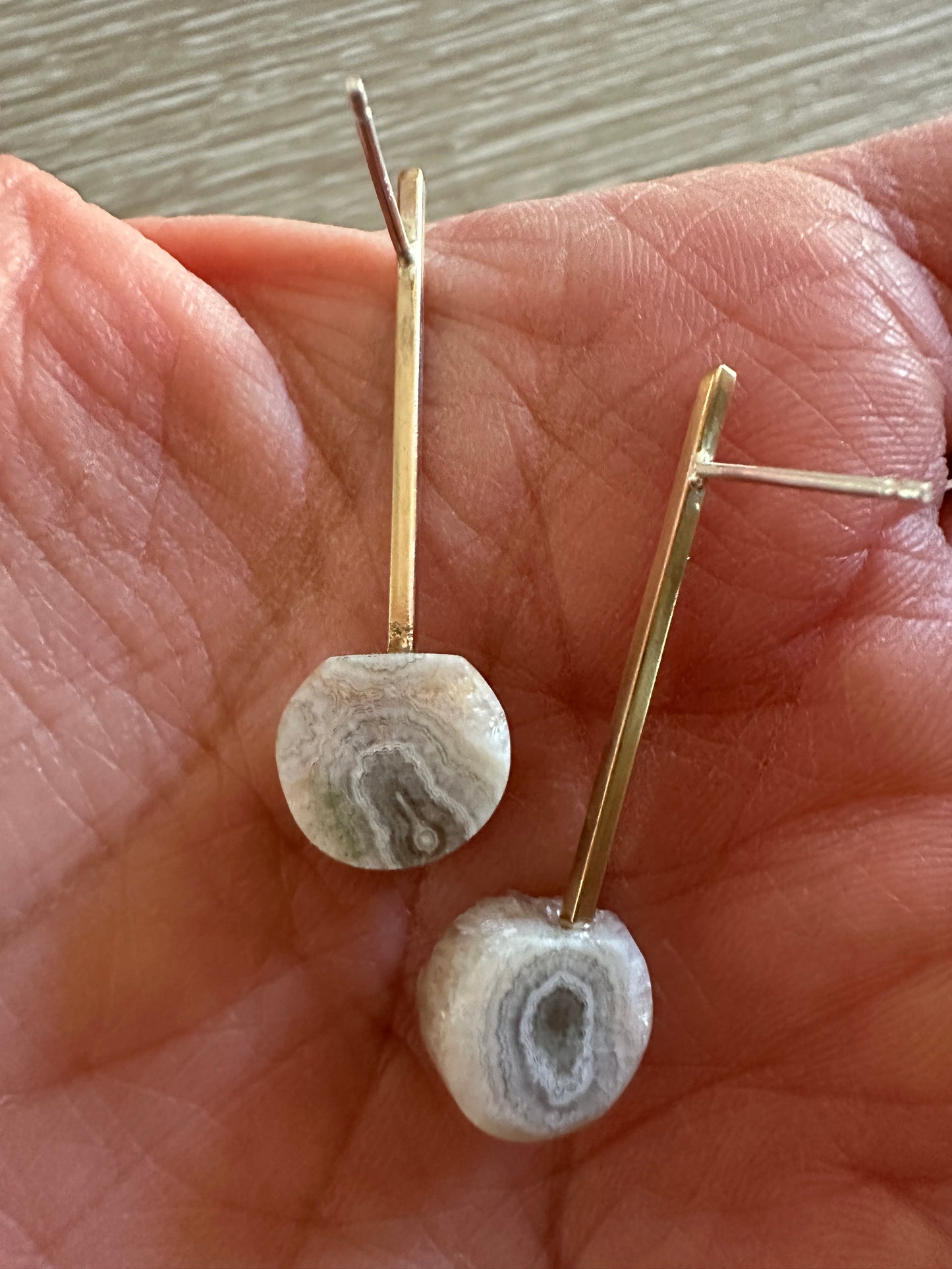 Druzy drop stud - mini snowball