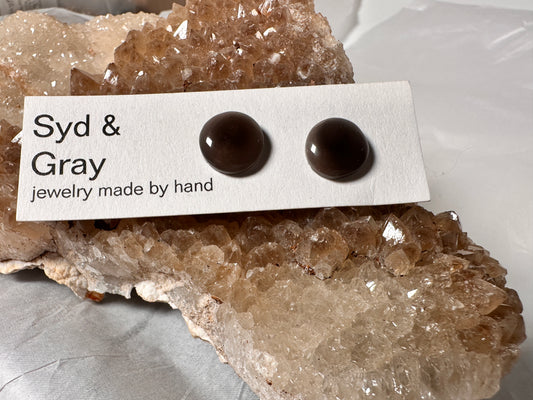 Obsidian studs