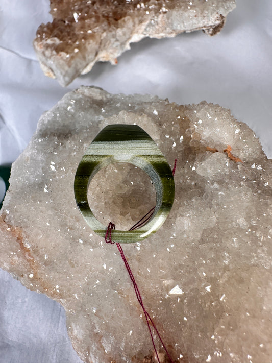 Ricolite point ring