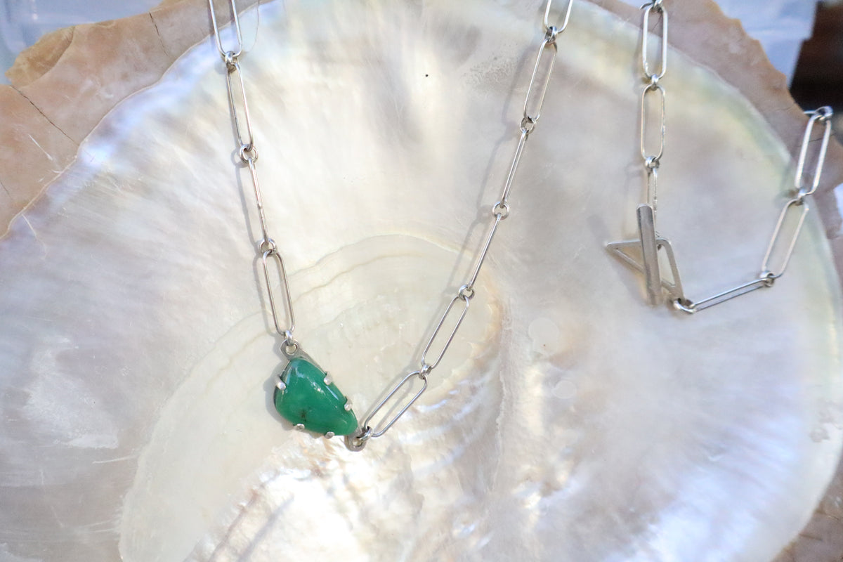 Chrysoprase paperclip chain