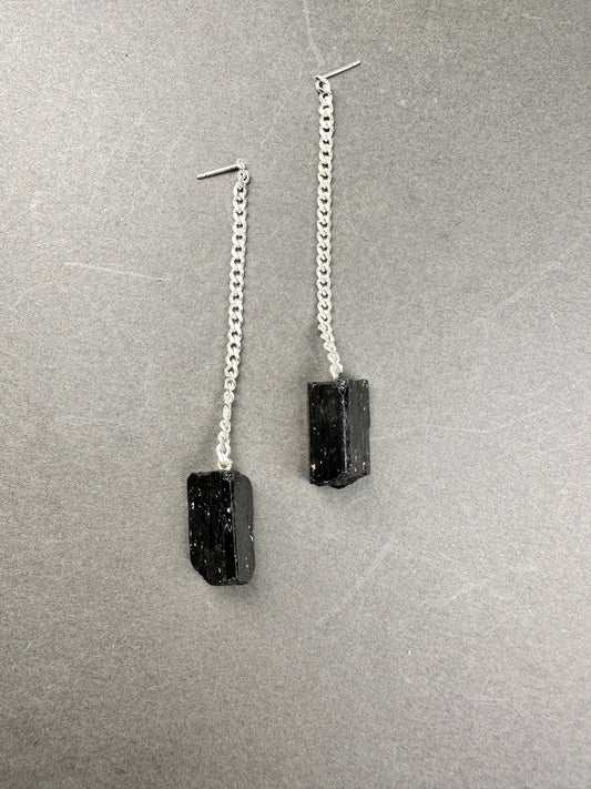 Raw black tourmaline shoulder duster