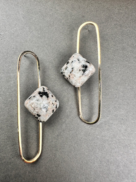 Granite paperclip drop studs