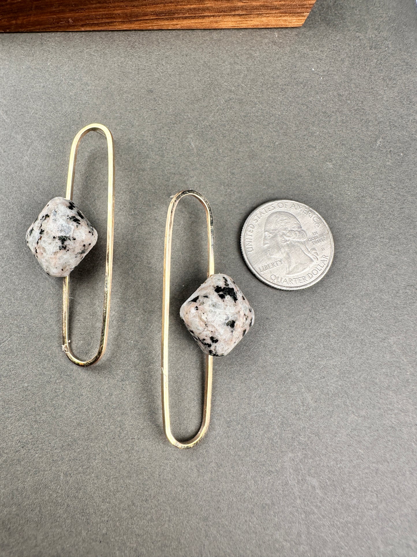 Granite paperclip drop studs